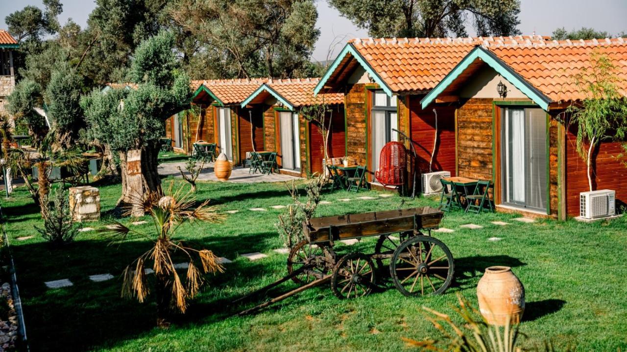 Serender Bungalov Bed & Breakfast Foça Ngoại thất bức ảnh
